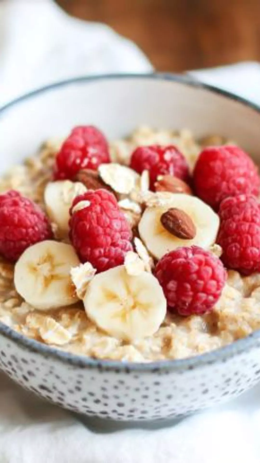 How to make oatmeal with milk on stove